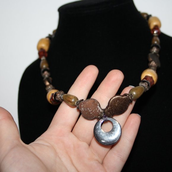 Vintage boho necklace with hematite pendant 22" statement necklace - Picture 4 of 4